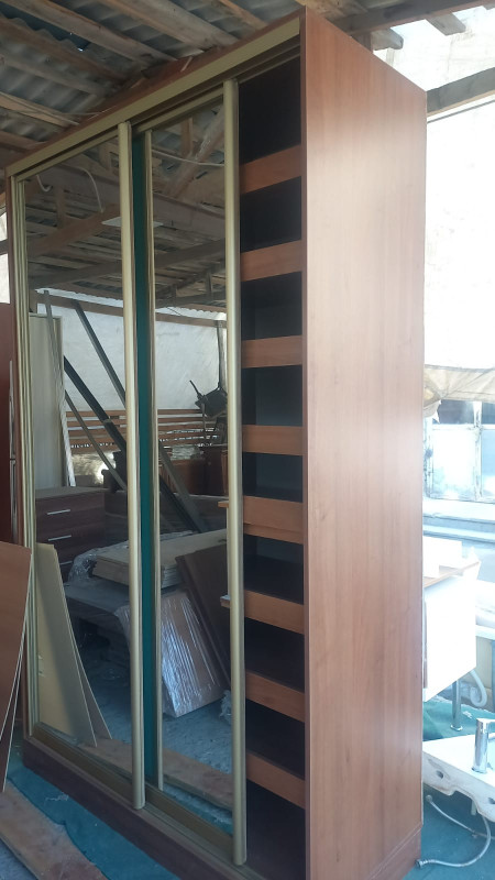 Kupe şifoner İtaliya istehsalı geyim üçün kupe dolab 1.50x2.50 sm