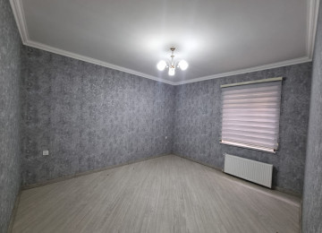 Ramana qesebesinde tam merkez yerde esas yola lap yaxin