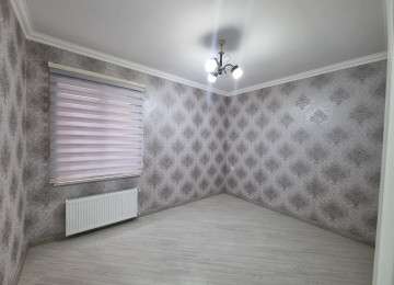 Ramana qesebesinde tam merkez yerde esas yola lap yaxin