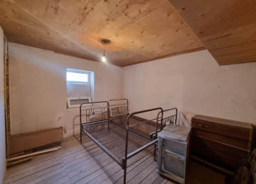 Ramana qesebesinde 22 sayli mektebe yaxin,marsurut yolunda