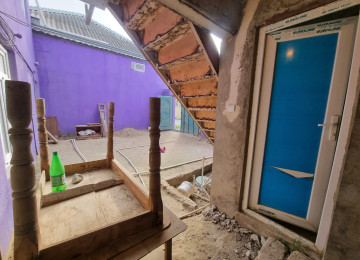 Ramana qesebesinde 22 sayli mektebe yaxin,marsurut yolunda