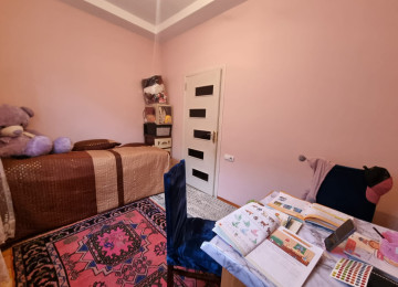 Zabrat 1qesebesinde tam merkez yere yaxin,QAİ arxa