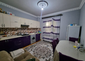 Zabrat 1qesebesinde tam merkez yere yaxin,QAİ arxa