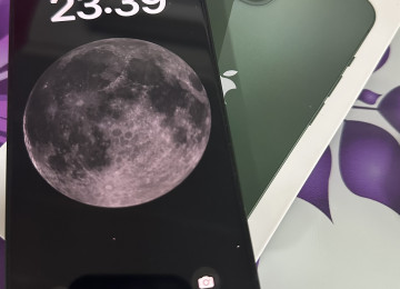 Telefon ideal veziyyetdedir. Hec bir problemi yoxdur. 9 ay