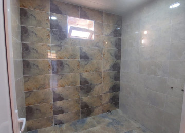 Bine Qesebesi Mexmere Cay Evinin Yaxinligi.Asfalt Yolda