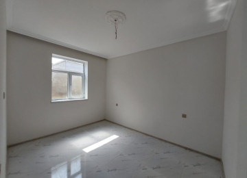 Bine Qesebesi Ulvu Resdaranin Yaxinida 2.20 icinde Tam