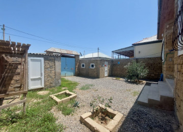 Suraxani Rayonu Zig Baglari Torpaq 2,2 sotdur. Ev 7 das