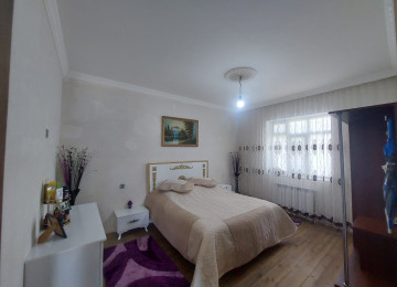 Suraxani Rayonu Zig Baglari Torpaq 2,2 sotdur. Ev 7 das