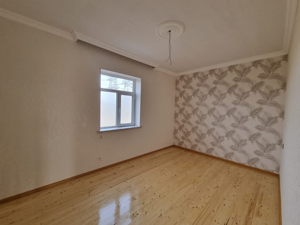 Zabrat Mehemmedli qes esas yoldan lap az Zabrat dairesinden Mehemedliye geden əsas şəhər yolundan