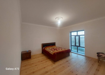 Hovsan Adem Marketin Arxa Terfne Dusur Qoluf Adasina Geden