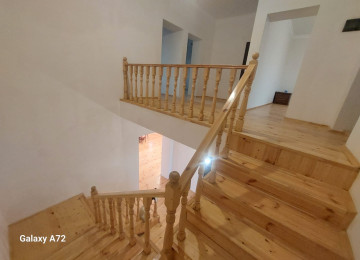 Hovsan Adem Marketin Arxa Terfne Dusur Qoluf Adasina Geden