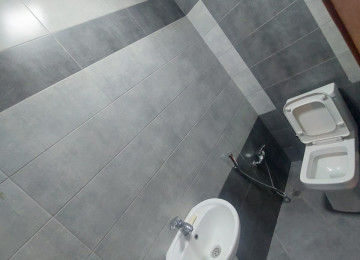 Hovsan Adem Marketin Arxa Terfne Dusur Qoluf Adasina Geden