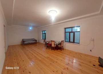 Hovsan Adem Marketin Arxa Terfne Dusur Qoluf Adasina Geden