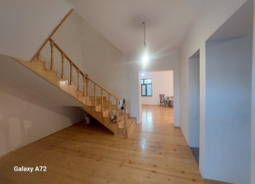 Hovsan Adem Marketin Arxa Terfne Dusur Qoluf Adasina Geden