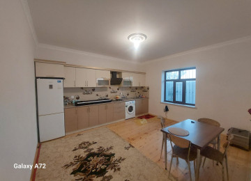 Hovsan Adem Marketin Arxa Terfne Dusur Qoluf Adasina Geden