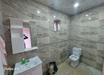 Hovsan Ticaret Merkezi Yeni Acilmis Masin Bazariyla Uz Uze