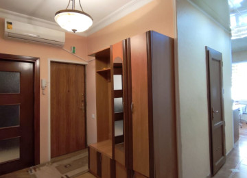 Xətai rayonu Məhəmməd Hadi küçəsi Əhmədli metrosunun düz