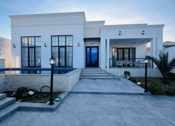 Xəzər rayonu Mərdəkan qəsəbəsində Mərdəkan Qalası və Yolun