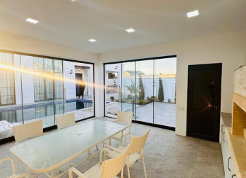 Xəzər rayonu Mərdəkan qəsəbəsində Mərdəkan Qalası və Yolun