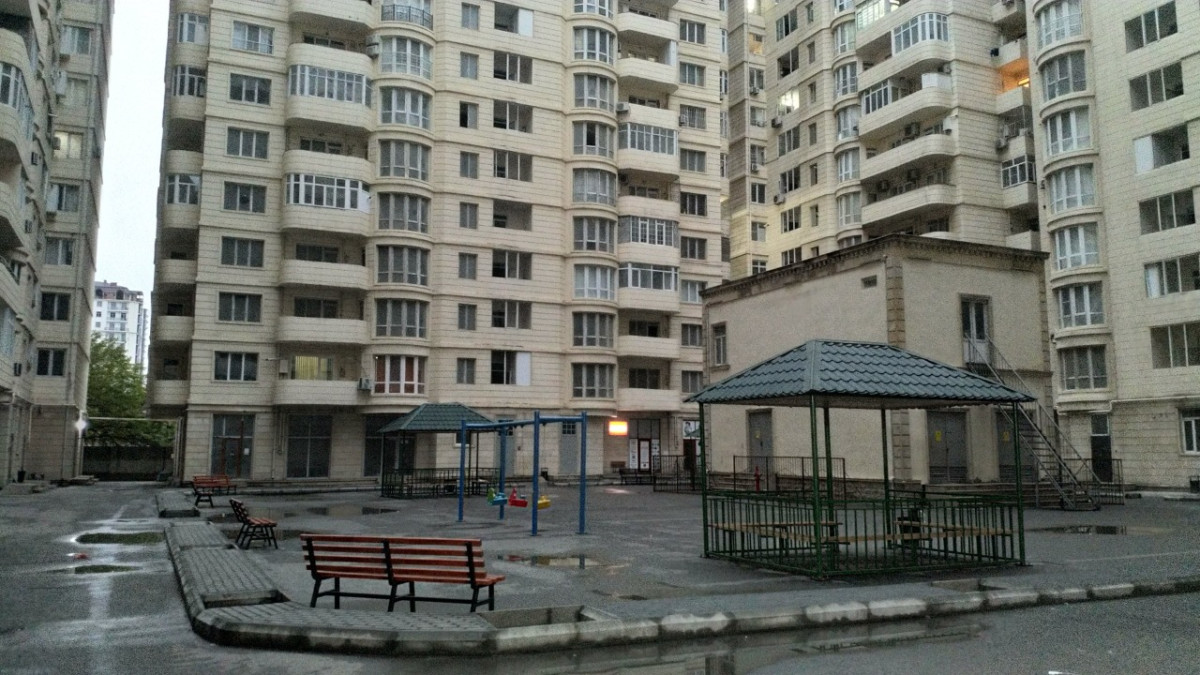 menzil satilir TƏCİLİ!!! Nəsimi rayonu, 8 noyabr metrosunun yaxınlığında