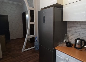 Tam şəraitli iki otaq 28 molun ikinci çıxışı..