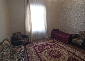 Tam şəraitli iki otaq 28 molun ikinci çıxışı..