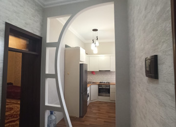 Tam şəraitli iki otaq 28 molun ikinci çıxışı..