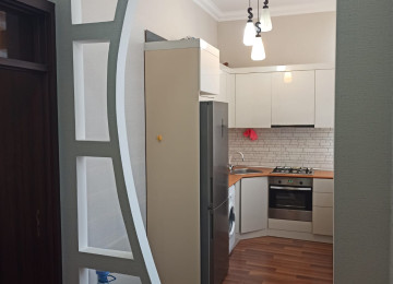 Tam şəraitli iki otaq 28 molun ikinci çıxışı..