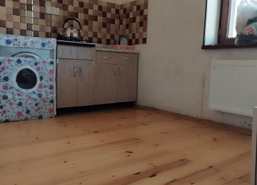 Maştağa Məmmədyarov dairəsi yaxınlığında,Bərəkət marketin