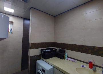 Hovsanda Levenginin Asvalt Yolun Usdunde Marsurutlarin