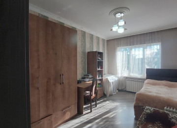 Hovsanda Levenginin Asvalt Yolun Usdunde Marsurutlarin