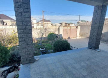 Hovsanda Levenginin Asvalt Yolun Usdunde Marsurutlarin