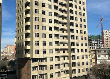 Nizami rayoni Qara Qarayev metrosunun yanında 2 otaqlı