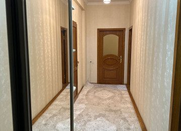 Yasamal r. Vital klinika yaxinliqi Yeni tikili binada Ev