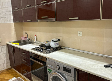 Yasamal r. Vital klinika yaxinliqi Yeni tikili binada Ev