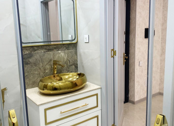 Bina cox gözəl yerdə yerləşir. EGE gospital, Asan xidmət,