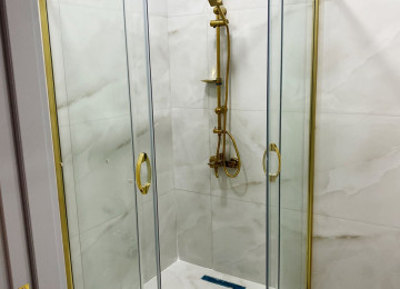 Bina cox gözəl yerdə yerləşir. EGE gospital, Asan xidmət,