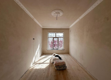 Zabratdan Məhəmmədliye geden yolda esas şəhər yolundan 150