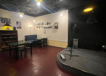 İçəri şəhər m. 90kv pub club biznes olaraq satılır