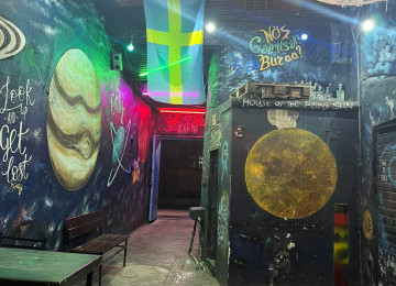 İçəri şəhər m. 90kv pub club biznes olaraq satılır