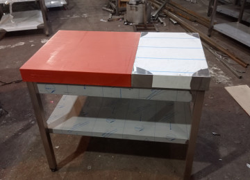 Yerli istehsalımız və ya xaricdən istəyə uyğun sifarişlərlə