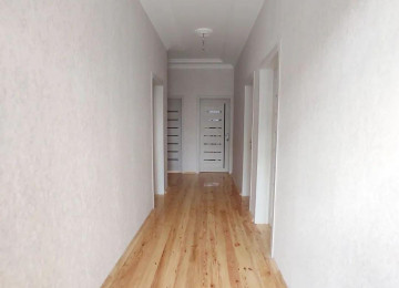 Xezer rayon Bine atciliqda Zirve marketin yaninda yolun