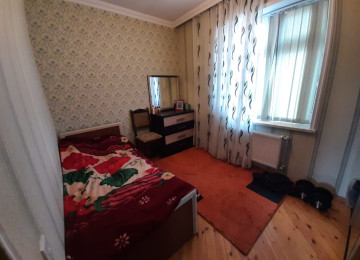 İPOTEKAYA YARARLİ EV SATİLİR! Zabrat qes.Araz markete 200