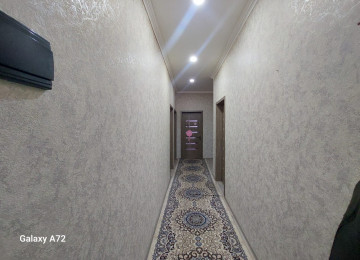 Hovsan Qusculuq Yolnun Usdunde Adem Marketin Arxasinda 212