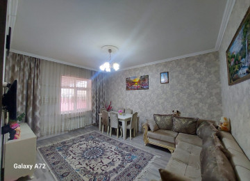 Hovsan Qusculuq Yolnun Usdunde Adem Marketin Arxasinda 212