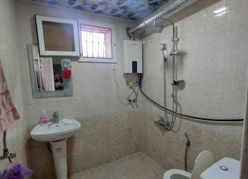 Hovsan Qusculuq Yolnun Usdunde Adem Marketin Arxasinda 212