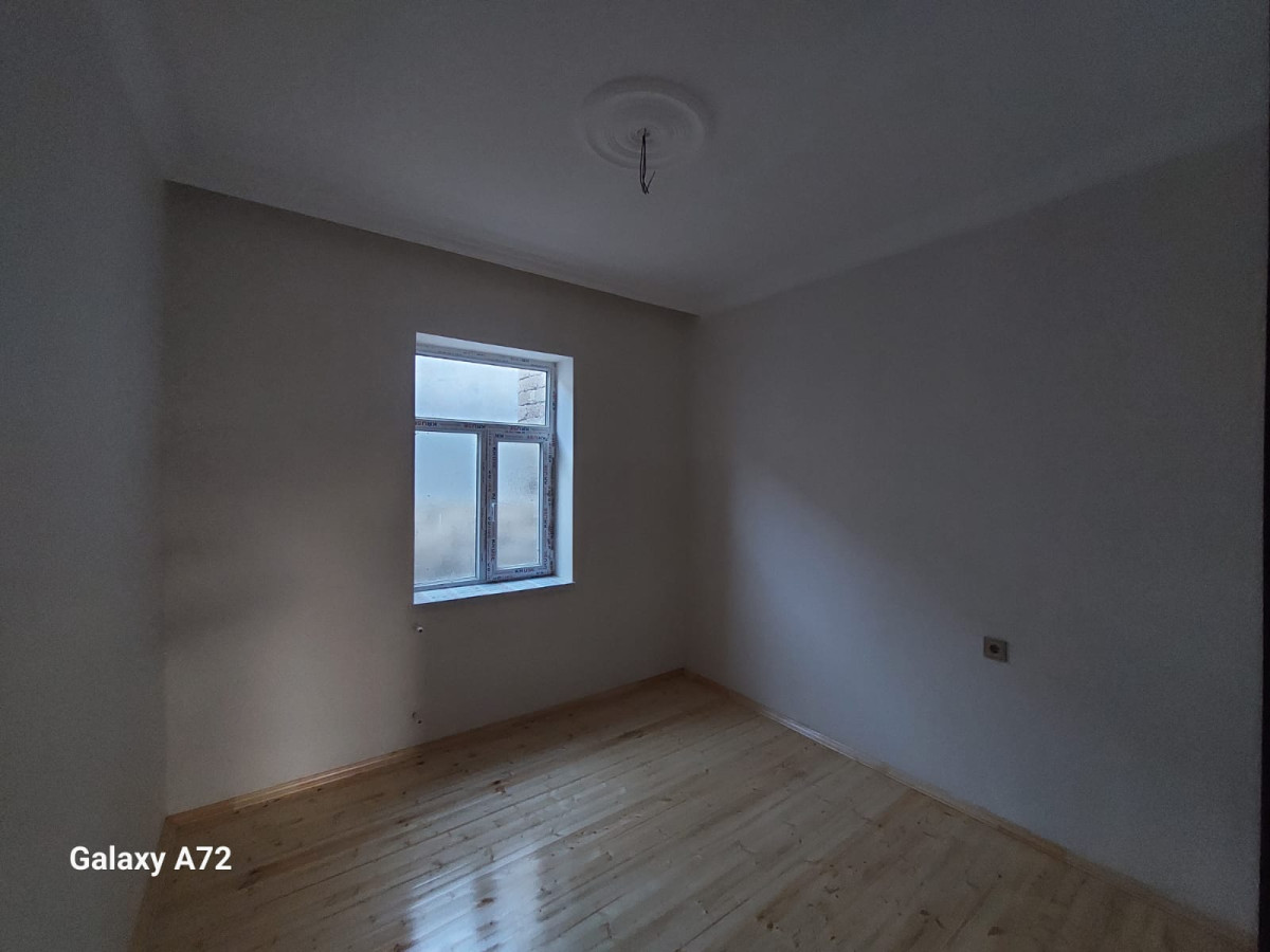 Binə həyət evi Xezer Rayonu Bine Qesebesi Ulvu Ticaret Metkezne 218
