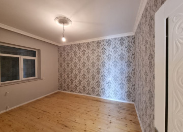 Savalan qesebesinde esas şəhər yoluna lap az