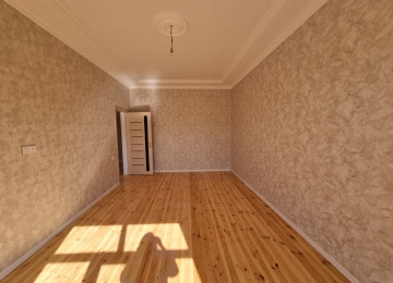 Savalan qesebesinde merkez yerde mekteb,marşurut yolunda