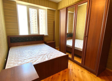 Xırdalanın mərkəzində,Kristal Abşeron 1(Köhnə bazar ilə